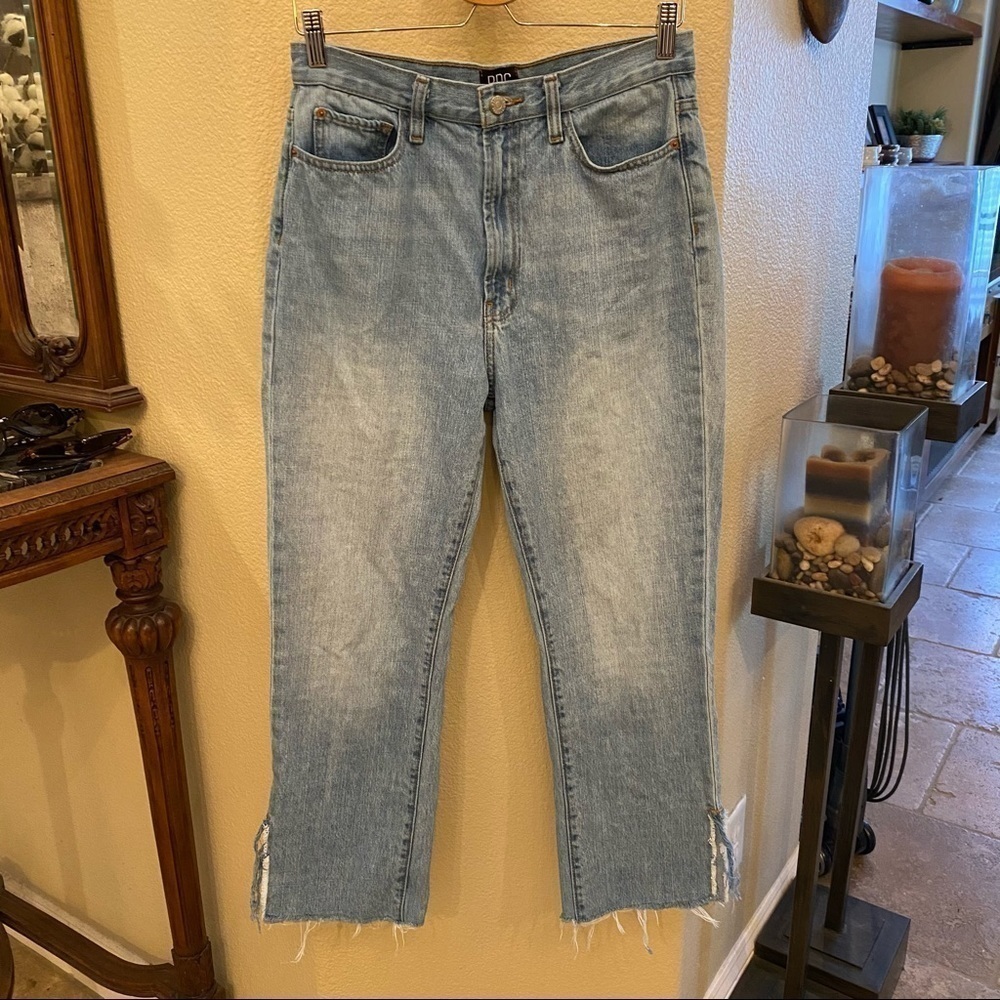 BDG Light Blue Frayed Slit Hem Size 30